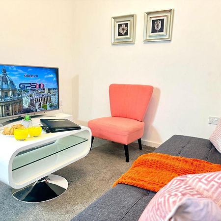 Walnut Flats-F5, Stylish 1-Bedroom - Parking, Netflix, Wifi - Close To Oxford, Bicester & Blenheim Palace Kidlington Extérieur photo