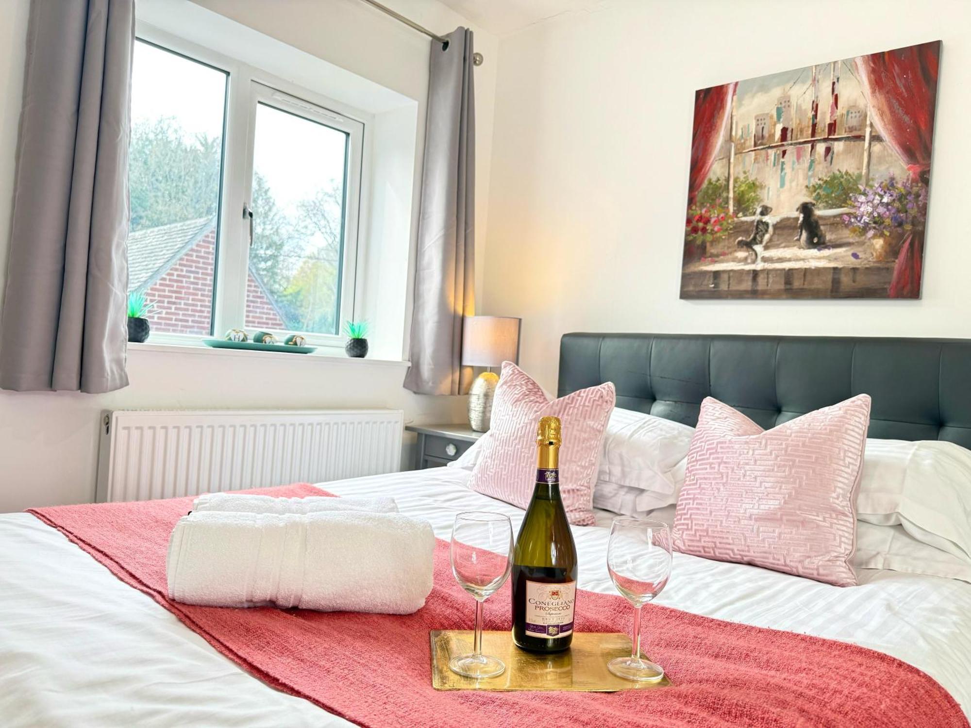 Walnut Flats-F5, Stylish 1-Bedroom - Parking, Netflix, Wifi - Close To Oxford, Bicester & Blenheim Palace Kidlington Extérieur photo