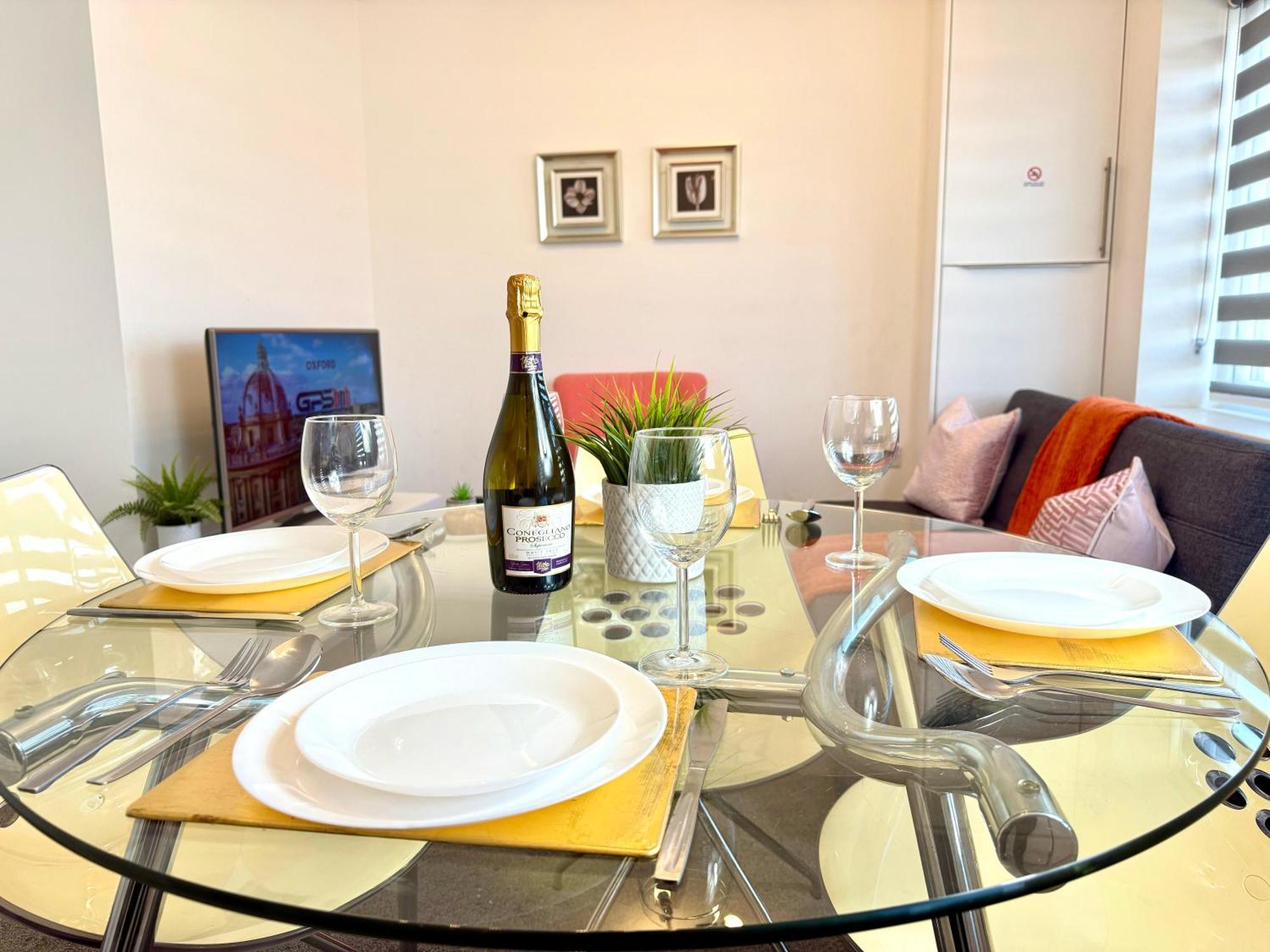 Walnut Flats-F5, Stylish 1-Bedroom - Parking, Netflix, Wifi - Close To Oxford, Bicester & Blenheim Palace Kidlington Extérieur photo