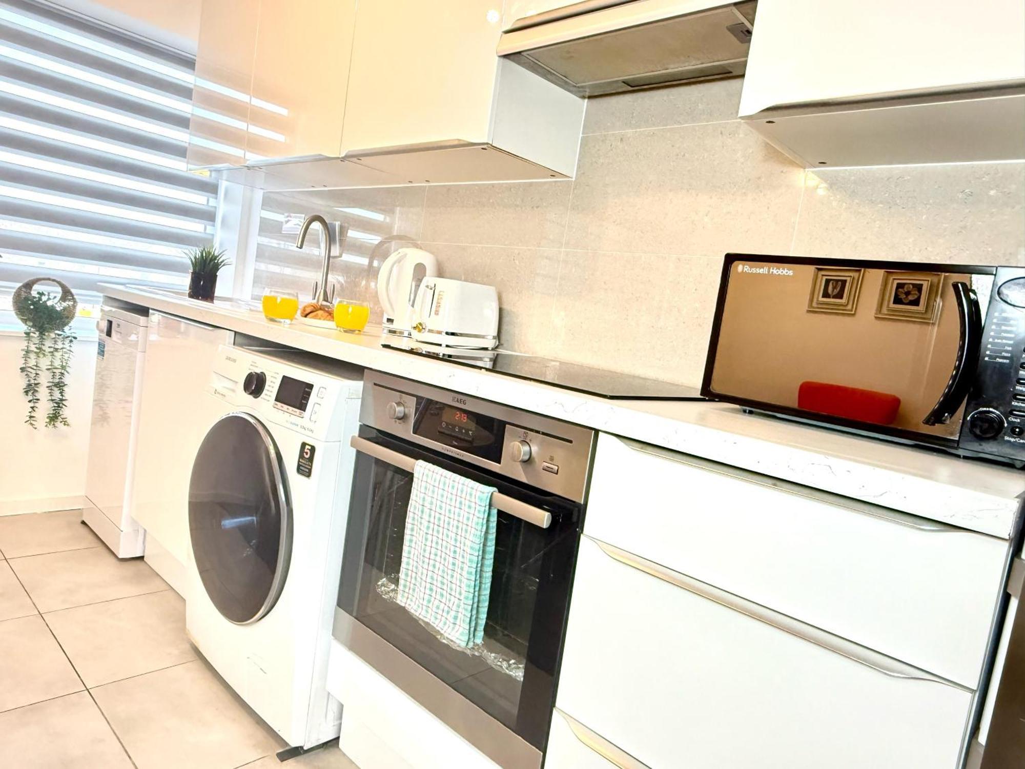 Walnut Flats-F5, Stylish 1-Bedroom - Parking, Netflix, Wifi - Close To Oxford, Bicester & Blenheim Palace Kidlington Extérieur photo