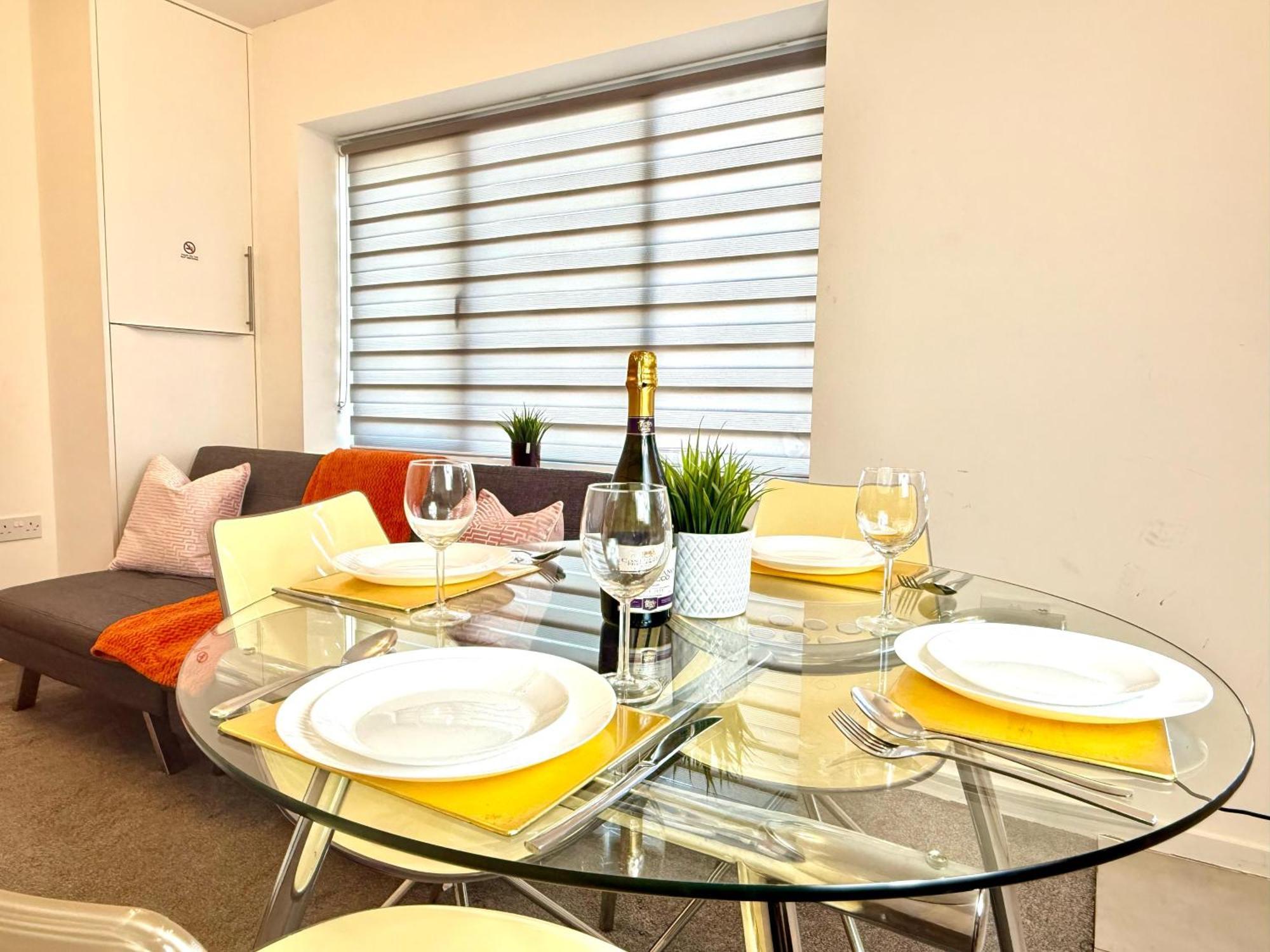 Walnut Flats-F5, Stylish 1-Bedroom - Parking, Netflix, Wifi - Close To Oxford, Bicester & Blenheim Palace Kidlington Extérieur photo